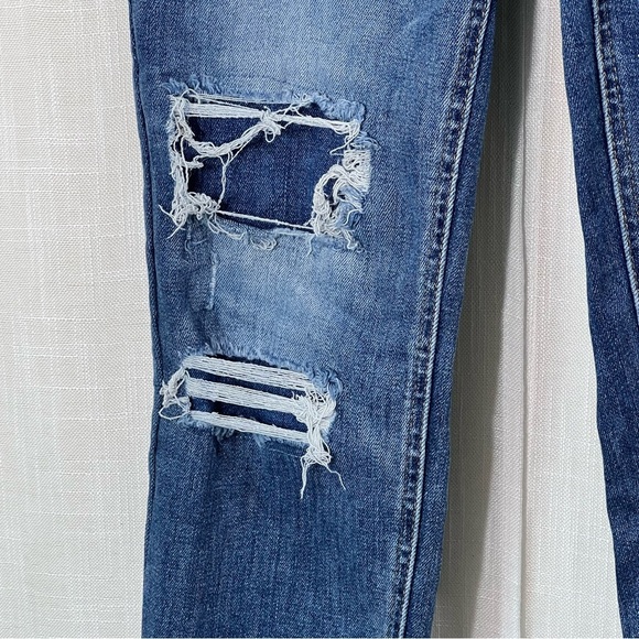 Maurice’s High Rise Button Fly Cropped Ankle Raw Hem Distressed Jeans Sz 10 - Picture 7 of 16